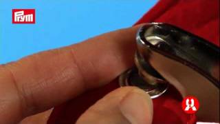 Tutorial pentru aplicarea ochetilor capselor metalice cleste VARIO [upl. by Rosenkrantz298]