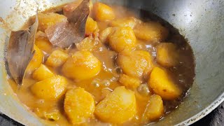 এরকম সুস্বাদু আলুরদম বানাও আর থালা চাটতে থাকো 🤣Alur Dom Recipe Bengali [upl. by Ysdnil]