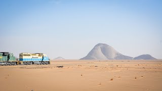 Der längste Zug der Welt  Sahara Mauretanien  730 Minuten Vorbeifahrt [upl. by Camile24]