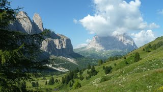 Alphornruf  Alphorn Solo  Wanderung vom Grödnerjoch zur PisciadúHütte  Dolomiten [upl. by Alleacim95]