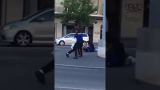 La Suisse deviens une honte  3 policier taper au centre de Lausanne par 3 jeunes de la Bonlieu [upl. by Clarkin732]