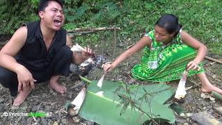 Primitive technology  Survival skills finding food meet bamboo shoots  Cooking eating delicious [upl. by Esenahs]