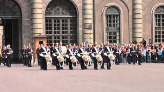 Arméns Musikkår AMK 2009  Trumsalut  HD [upl. by Tortosa]