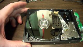 Clicking hard drive disassembly How to and what to expect 500GIG Western Digital USB storage [upl. by Acina274]