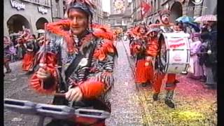 Taktbysser Münchenbuchsee  Umzug Berner Fasnacht 2004 [upl. by Meirrak304]