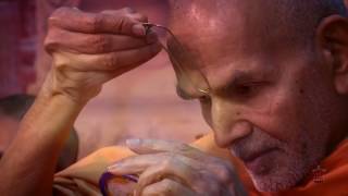 Chesta  MahantSwami Chesta NEW  DINCHARYA  BAPS chesta  HDH MahantSwami Maharaj CHESHTA [upl. by Hukill]