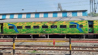 Arrival of Train No 12204 Garib Rath Supfast Exp at Samastipur Junction IndianRailMusafir [upl. by Anirehtac]