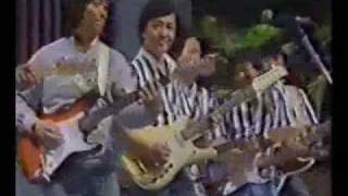 1977 The Ventures With All Star Band [upl. by Gunar]