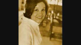 Lenita Bruno singing Canta Canta Mais tom Jobim 1958 [upl. by Annaear]