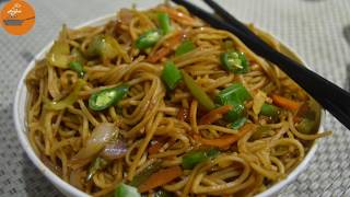 Veg Chowmein Instant Noodles Recipe Street Style in Hindiवेज चाऊमीन बनाने की विधि हिंदी में [upl. by Dviad167]