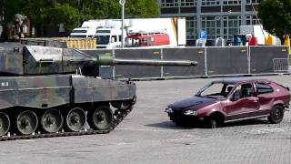 Demo Leopard 2 Landmacht Havelte 2010 [upl. by Lahtnero182]