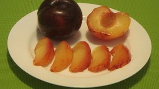 How to Eat Plum Fruit Red Plum [upl. by Hsina459]