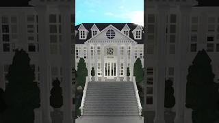 Bloxburg Modern Traditional Mansion bloxburg build mansion roblox [upl. by Prince]