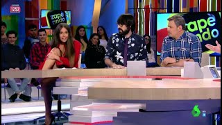 Cristina Pedroche se descalza en directo para desvelar el detalle navideño que oculta su look [upl. by Brad]