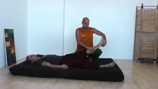 Pascal Beaumat amp Ulf Pape Lehrfilm 1 Physiotherapie amp Thaimassage Behandl des Mtibialis anterior [upl. by Nollie]