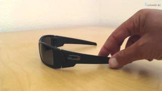 Oakley Gascan  Matte Black  Grey Polarized [upl. by Halyak]