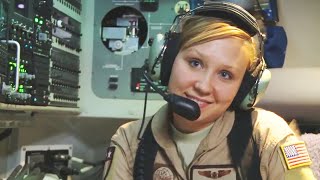 Interview with a Female Loadmaster – USAF C17 Globemaster III [upl. by Akinnor246]