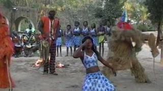 quotWAKILI troupe d´Abénéquot SENEGALPercussions chants et danses Mandingues3ème partie [upl. by Mellen]