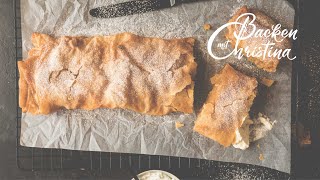 Apfelstrudel  mit selbstgemachtem Teig [upl. by Ialocin]