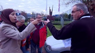 Werknemers sociale werkplaatsen Brabant voeren caoactie in Waalwijk [upl. by Dnalyr]