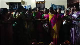 ఇసుక నా పుట్టే గౌరమ్మ సాంగ్trending bhathukamma viralvideo traditional gowramma songstrend [upl. by Oijimer94]