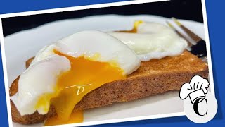 How to Make Poached Eggs A Healthy Breakfast Recipe [upl. by Hollis]