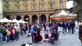 Street Band in Florence  Awesome Violin [upl. by Lida]