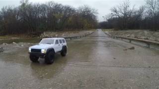 Axial SCX 10 II 2Speed transmission speed test [upl. by Ogeid]