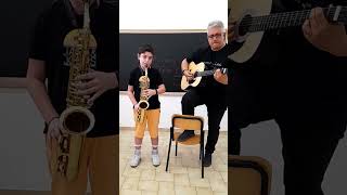 Il mio super alunno Francesco di classe quarta ci presenta quotBella Ciaoquot al Sax ❤🔝saxophone sax [upl. by Aynatal]