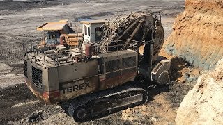 Huge Terex RH170 Front Shovel Mining Excavator Loading Dumpers [upl. by Branch853]