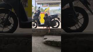 Akbar turun jangan d motor takut jatoh [upl. by Anaek915]