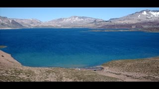 Chile Un volcán capaz de provocar una fuerte megaerupción se despierta en La laguna del Maule [upl. by Tisha]