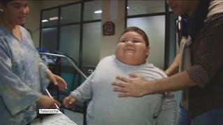 La lucha de Mateo el chico de cinco años que pesa 112 kilos [upl. by Annoed]