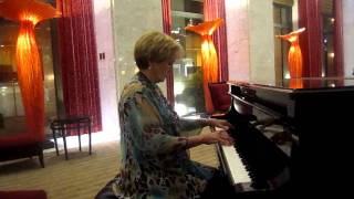 Cloris Leachman plays the piano at the Rrazz Room in San Francisco [upl. by Aicila842]