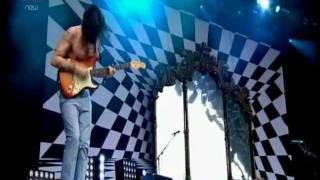 Biffy Clyro  Many Of Horror  Mountains  The Captain Live 2011 [upl. by Cranston]