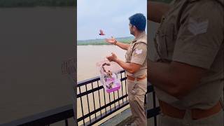 एक सकून बेजुबानो की आजादी का 🥰🌎 humanity birds motivation respect uppolice freedom viralvideo [upl. by Sirovaj]