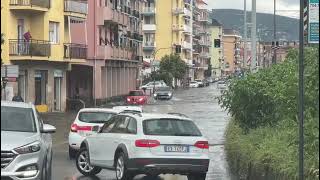 Pioggia forte strade e cantine allagate a Genova e nel Tigullio [upl. by Leiru497]