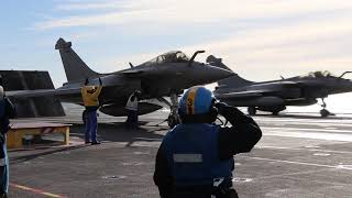 Catapultage de Rafale Marine sur le Charles de Gaulle [upl. by Nagy]