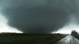 INTENSE Large Wedge Tornado Northwest Ohio 82416 [upl. by Tory]