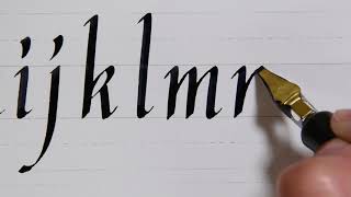 Calligraphy Practice Lower Case Italic Alphabet【Calligraphy  Italic】 [upl. by Ekaterina925]