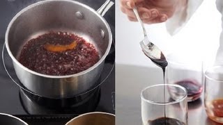 Technique de cuisine  Réaliser une réduction parfumée [upl. by Rednaxela222]