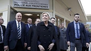 Francia Marine Le Pen conserva il vantaggio a due mesi dalle presidenziali [upl. by Asillim]