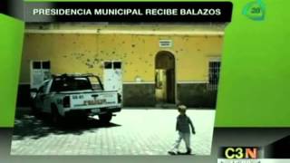 Balacean la presidencia municipal de San Cristóbal de la Barranca [upl. by Jauch]