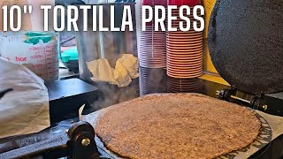 Tortilla Press  Uno Casa Cast Iron 10 Inch Tortilla Press [upl. by Nnaed]