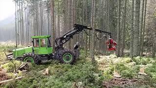 EQUUS 175N Harvester  tracteur forestier équipé dune tête dabattage Nisula [upl. by Lorenzo]