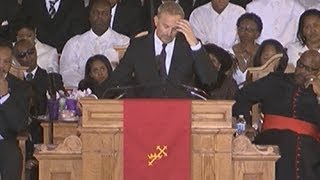 WHITNEY HOUSTON FUNERAL Kevin Costner fights back tears and gets standing ovation [upl. by Venterea]