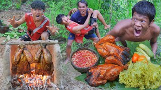 BUILD a CLAY Stove and COOK Chicken in a JUG [upl. by Amliv550]