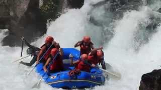 White Salmon River Class IIIIV Rafting [upl. by Ezekiel516]