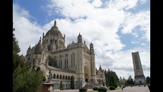 Basilique Sainte Thérèse de Lisieux  présentation du carillon et des 6 cloches de volée – plénum [upl. by Noicpesnoc]