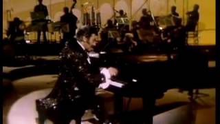 The Liberace Show Liberace plays quotChopsticksquot 1969 [upl. by Phippen306]